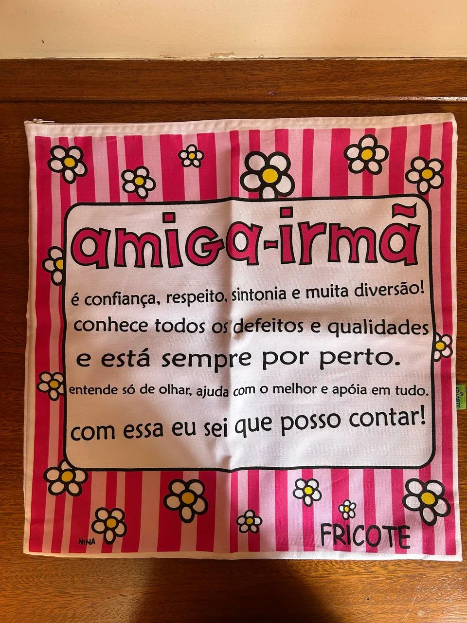 Almofada amiga-irmã 