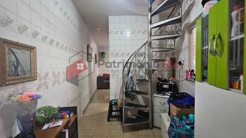 Excelente casa com varandão - 2 quartos com suíte - Foto 4
