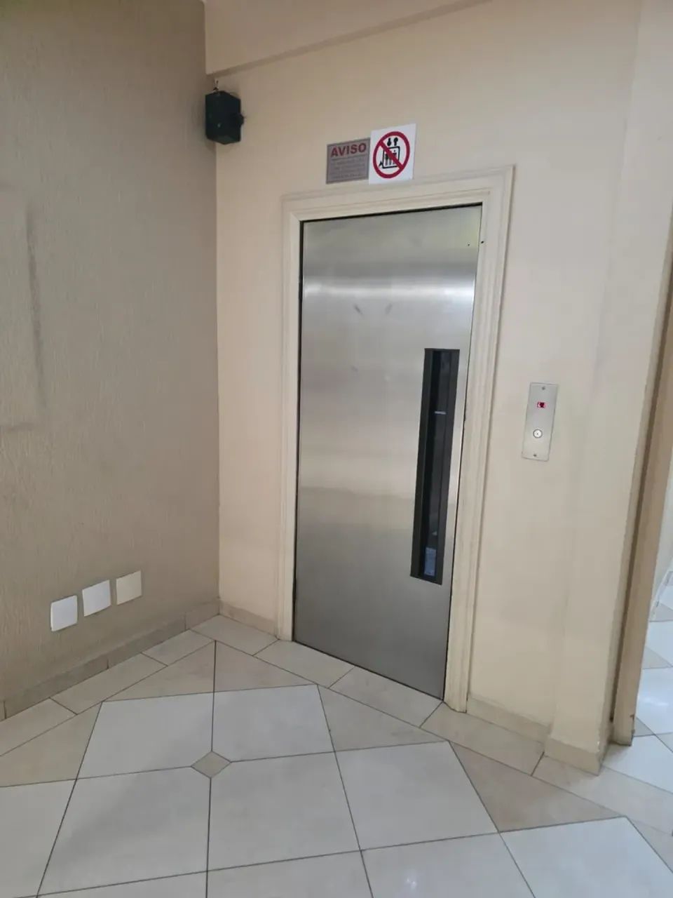 Apartamento mobiliado com 01 quarto no Centro Juiz de Fora - Foto 3