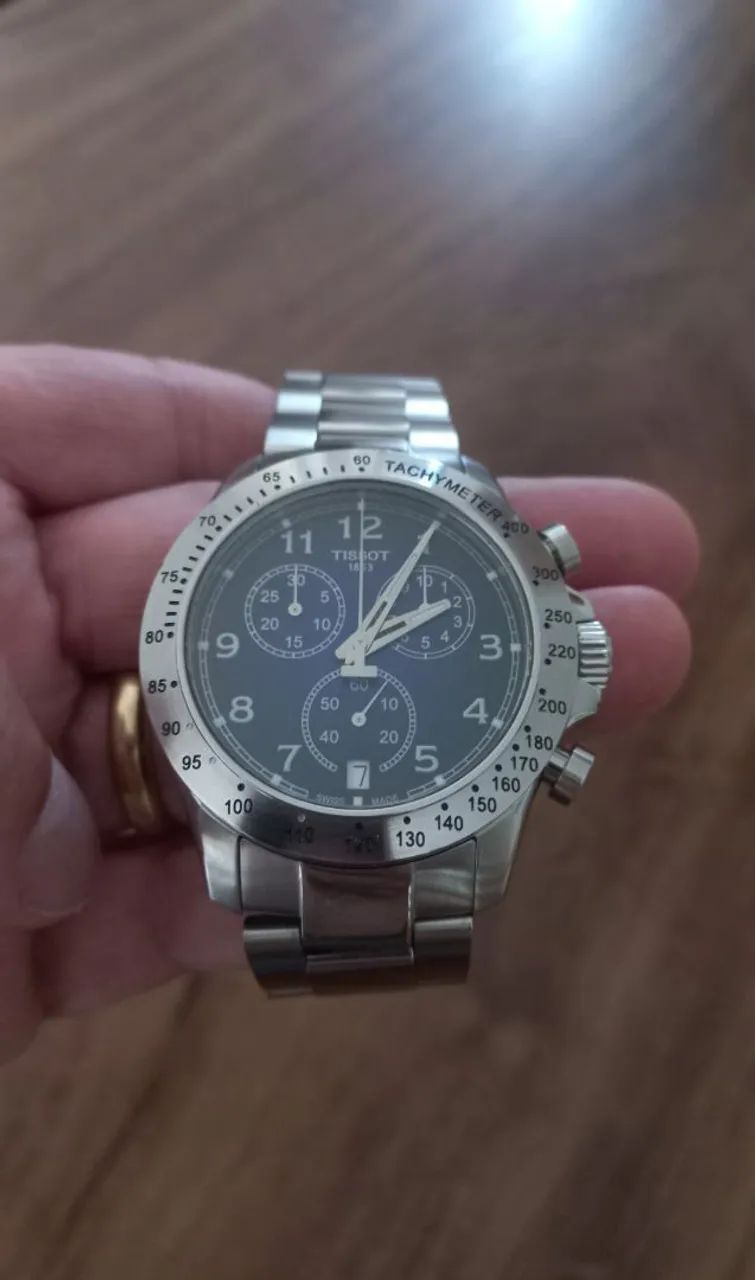 RELÓGIO TISSOT (V8) *CRONÓGRAFO* -MOSTRADOR FURTA-COR-