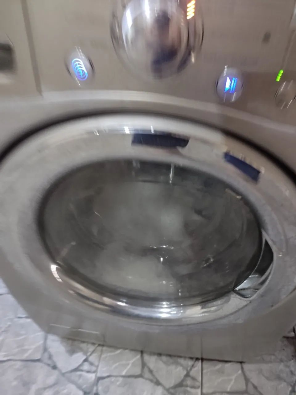 Máquina de lavar roupa 