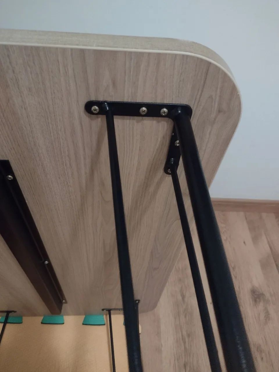 Mesa de escritório ou estudos477314891351992323