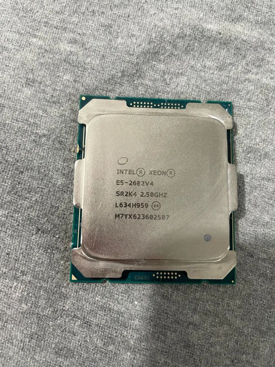 Processador Intel Xeon E5 2682 V4 16 Nucleos Lga2011 3 funcionando perfeitamente  - Foto 2