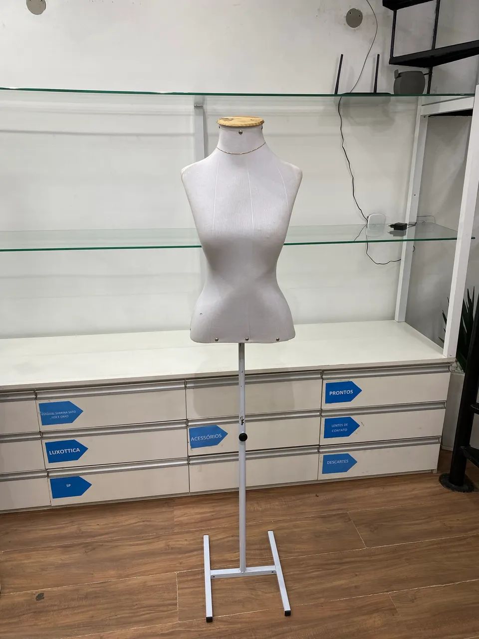 Manequins Feminino Estado de novo!  - Foto 4