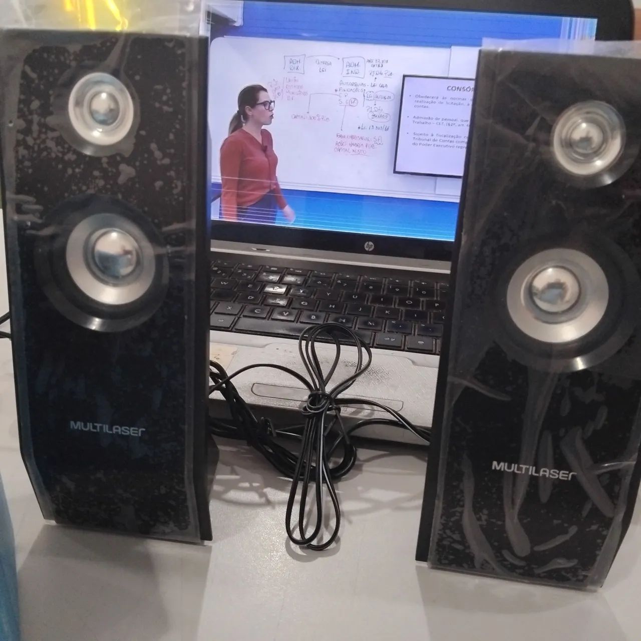 Caixa de som 8w RMS