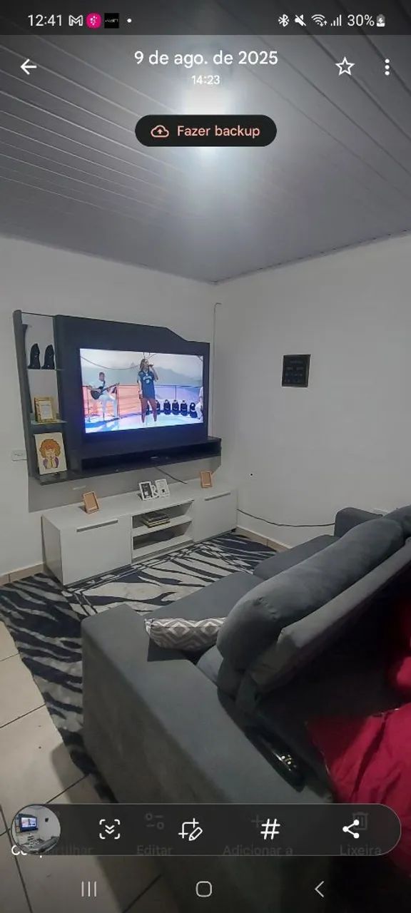 Painel de tv cinza