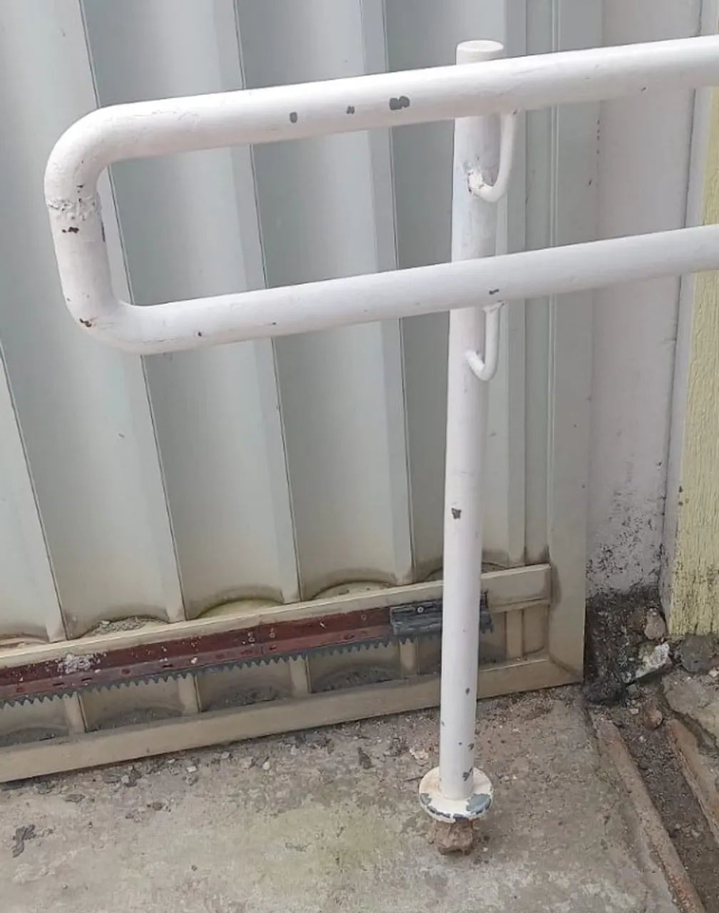 Baixei pra Vender Logo: Corrimão Duas Alturas (70cm e 90cm) com 4,9m comprimento - Foto 3