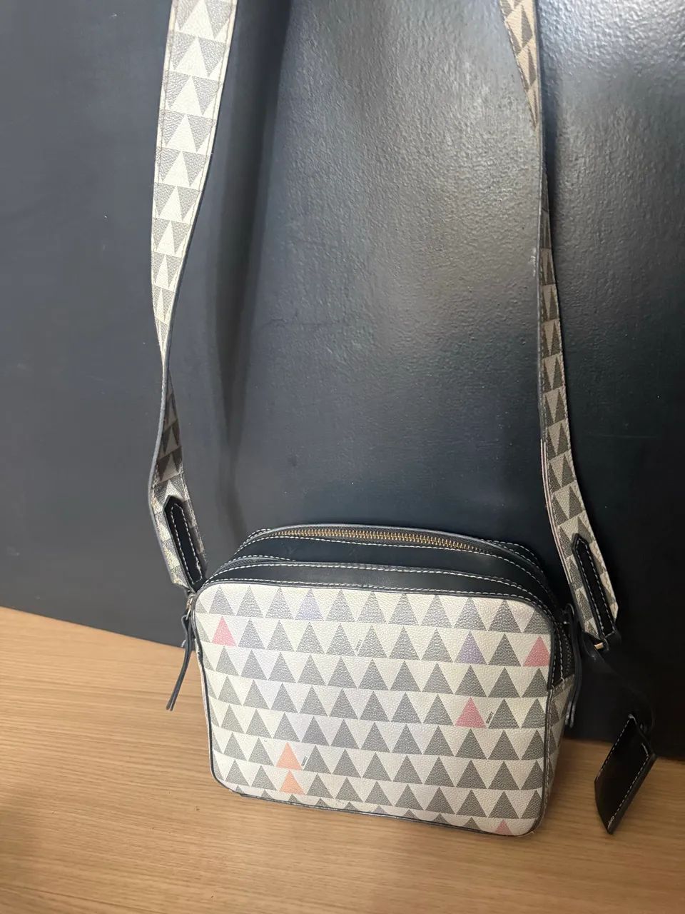 Bolsa Schütz triangle  - Foto 3