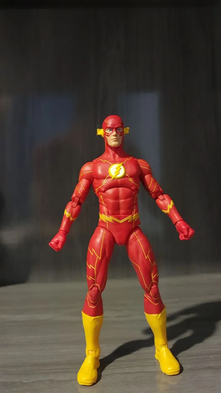 Flash DC Icons, não acompanha acessórios 