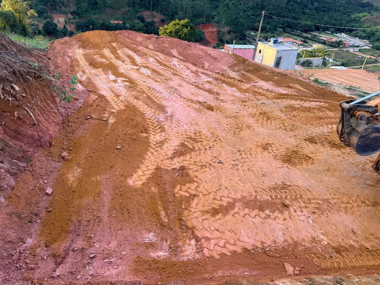 Refúgio do sol. Terreno 840m2, com 450m2 de plator só construir. - Foto 2
