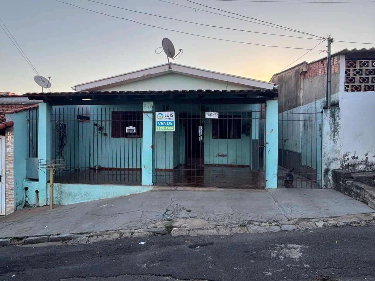 Vende- Se este imóvel 