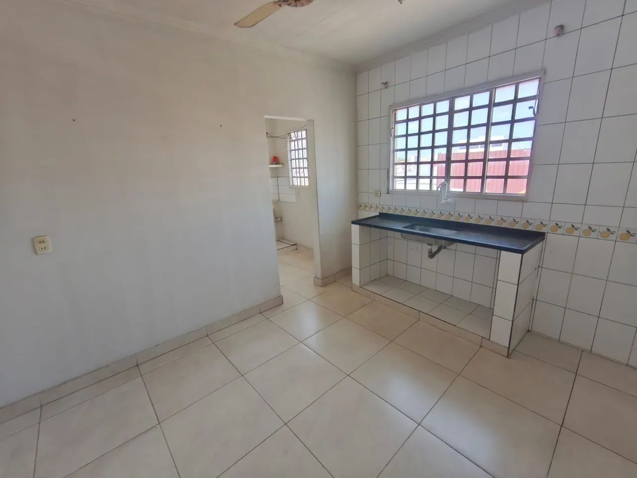 Alugo apartamento no Centro - Foto 2