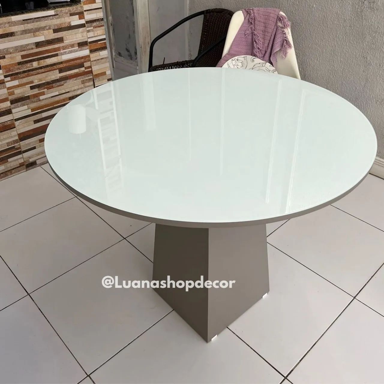 Mesa de Jantar Redonda Luxo com Vidro Laqueado  - Foto 2
