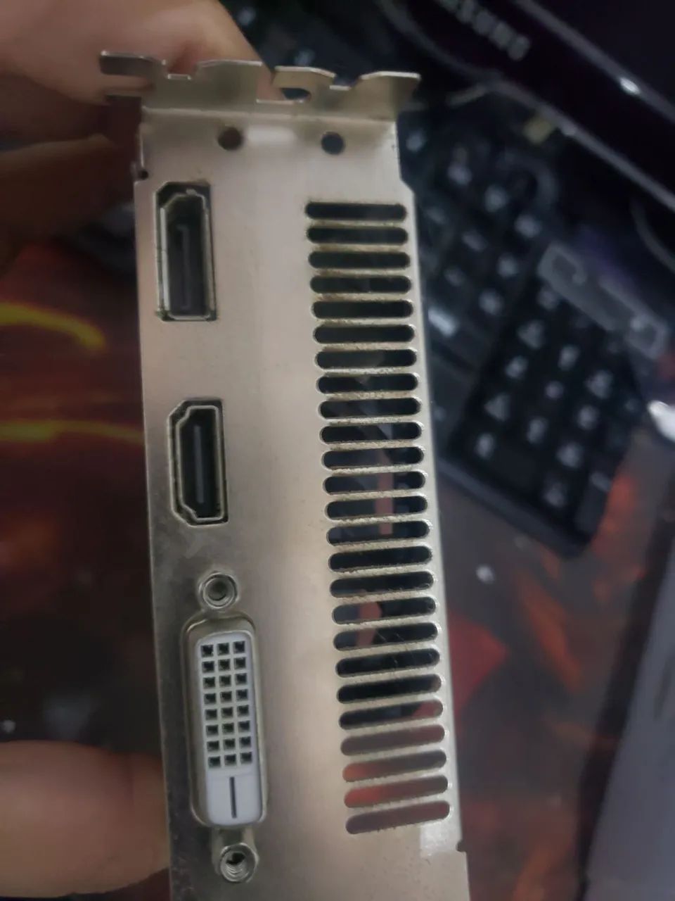Placa de video rx 550 4gb funcionando - Foto 2