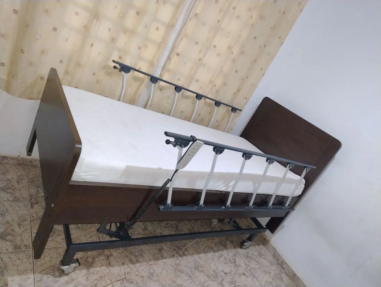 Cama hospitalar  - Foto 3