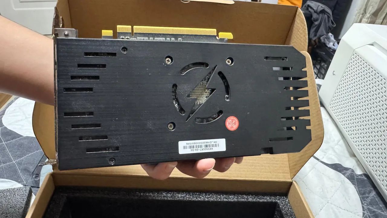 Rx 5500 xt 51risc 8gb , em perfeitas condições  - Foto 3