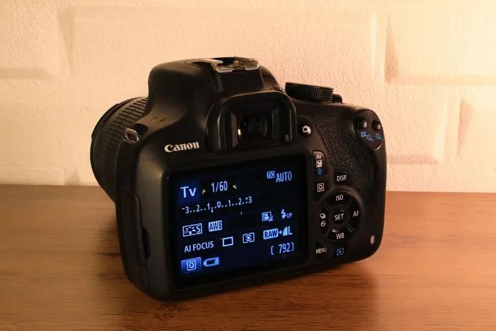 Kit Canon EOS Rebel T5 + Lente + Acessórios - Foto 6