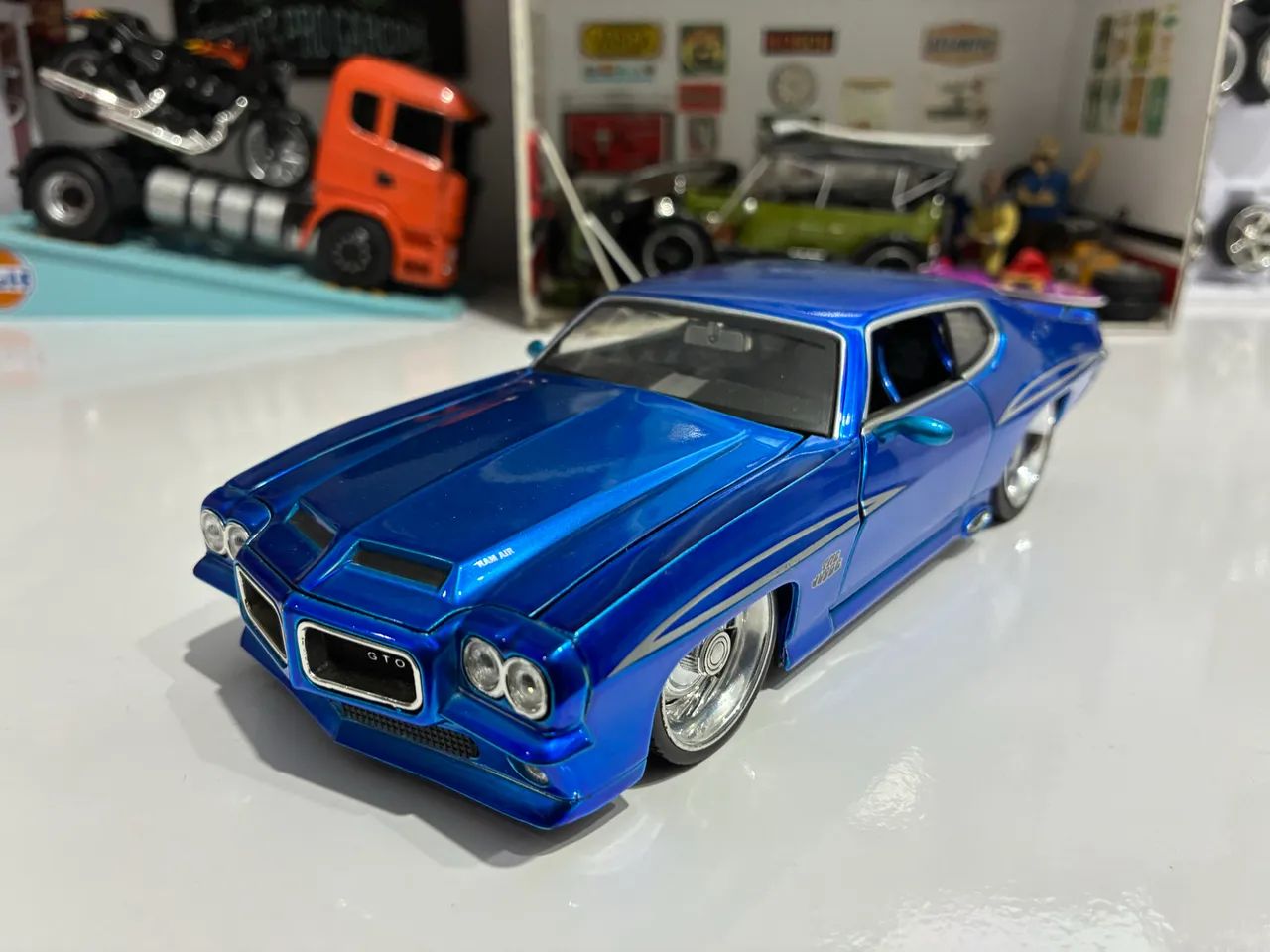 Miniatura Pontiac Gto 71 azul 