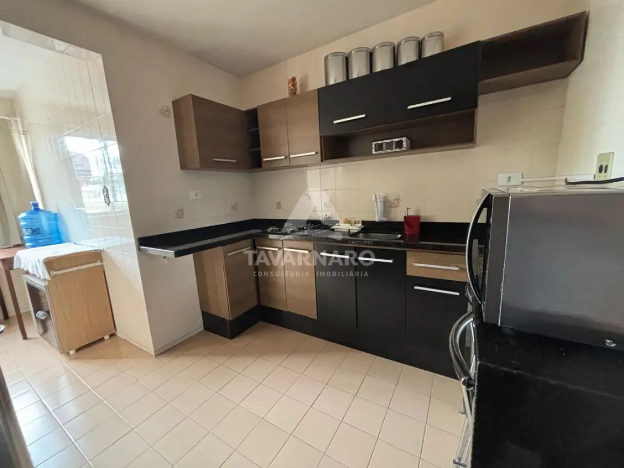 Apartamento Semimobiliado no Centro com Ambientes Amplos! - Foto 2