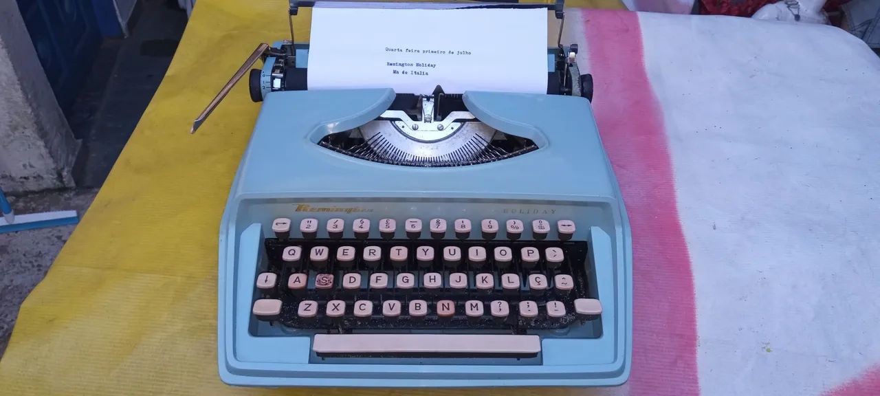 Máquina vintage de escrever 