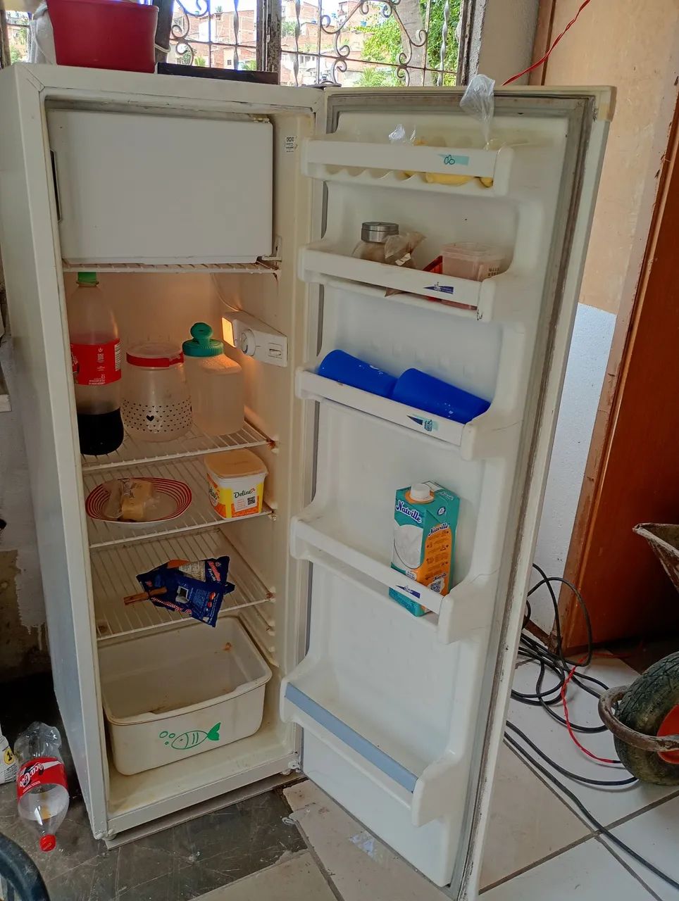 Vendo geladeira  - Foto 2