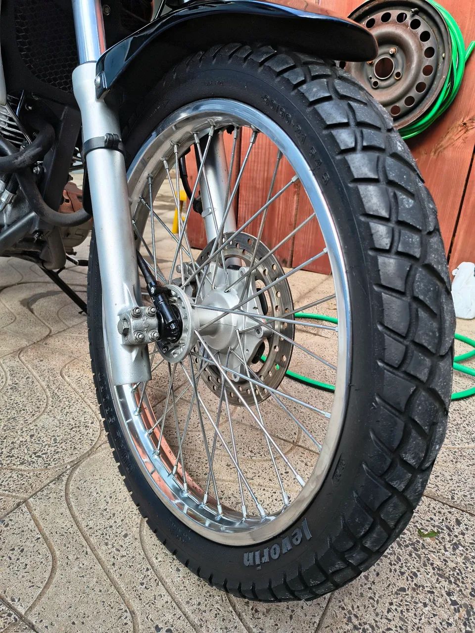 Pneus Levorin para moto Falcon dianteiro e traseiro  - Foto 4