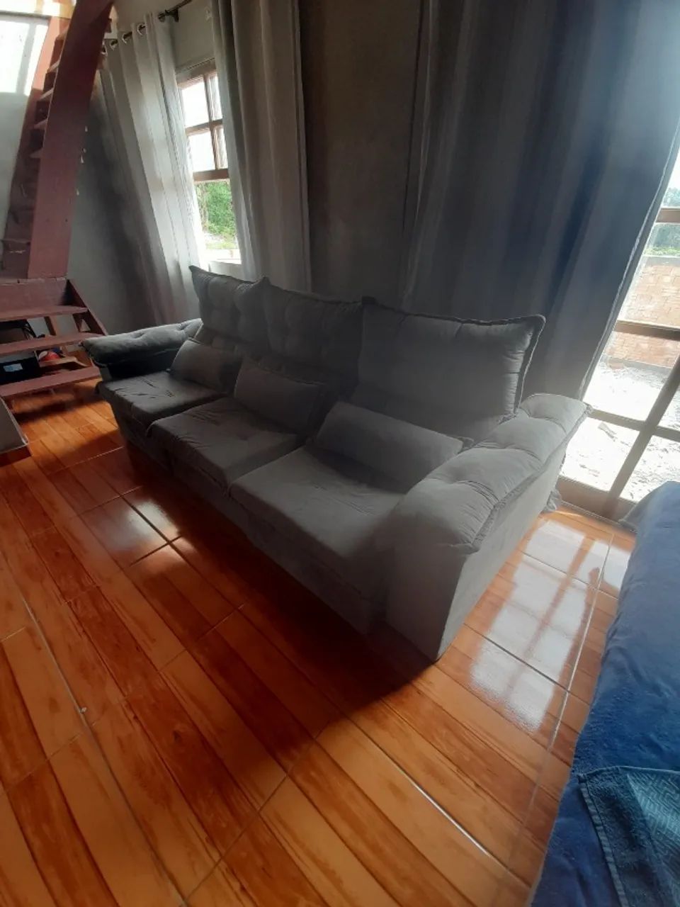 Sofá retrátil de 3 lugares grande  - Foto 2