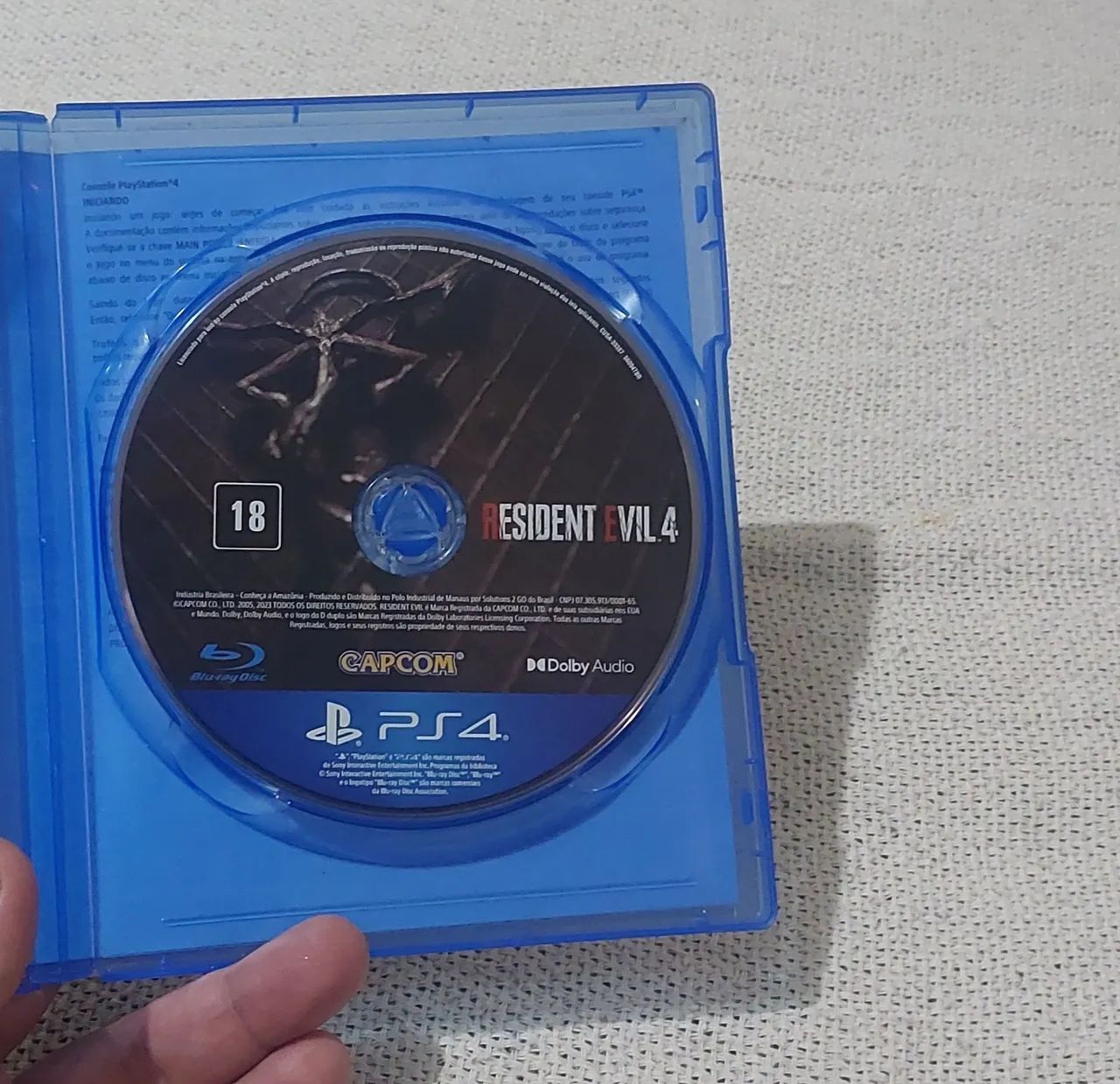 Resident evil 4 remake para ps4 - Foto 4