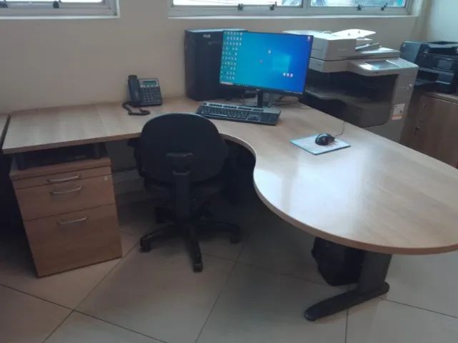 11 Mesas Angular Circular + Gaveteiro Fixo - Foto 4