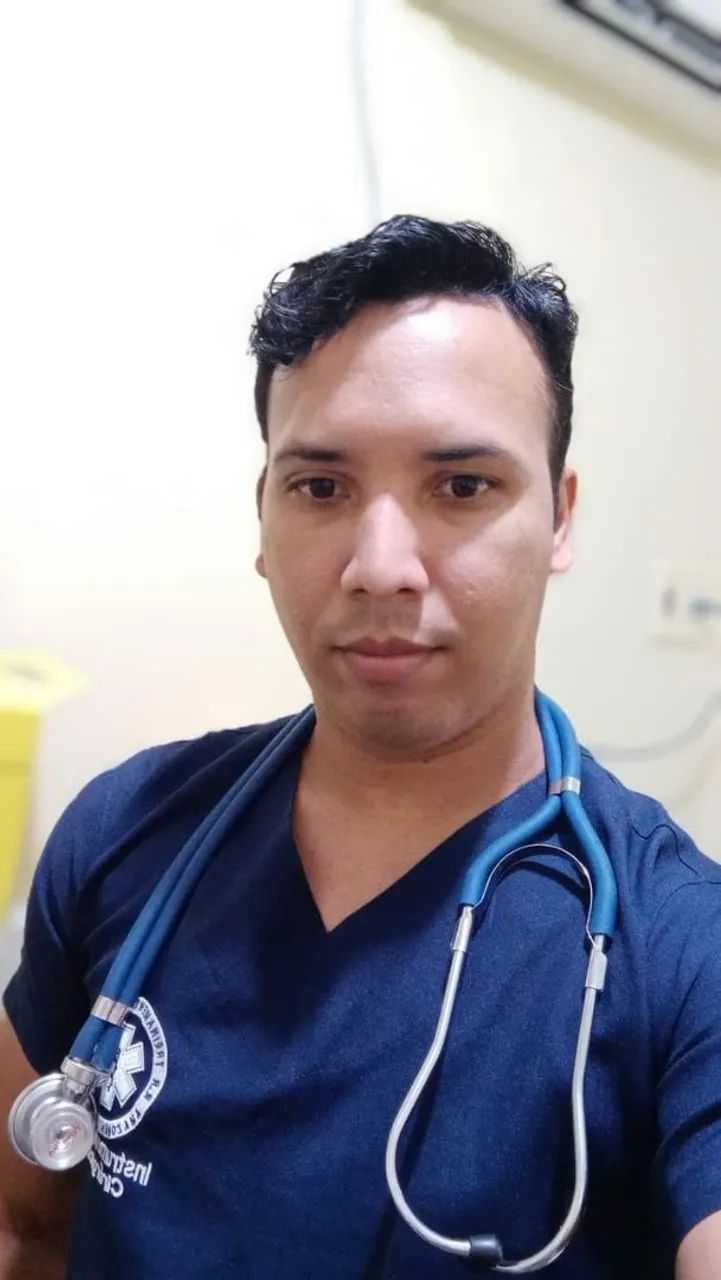 Técnico de Enfermagem/Enfermeiro - Foto 2
