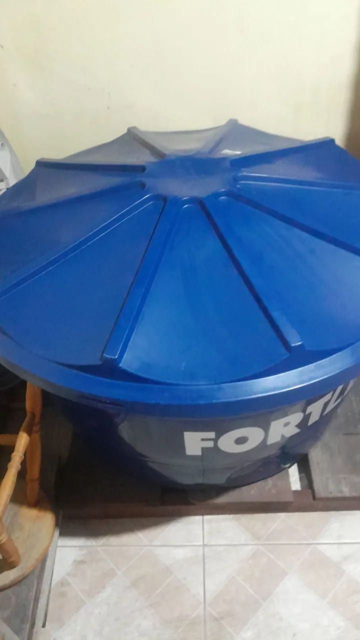 caixa d'água 500L somente retirando  - Foto 2