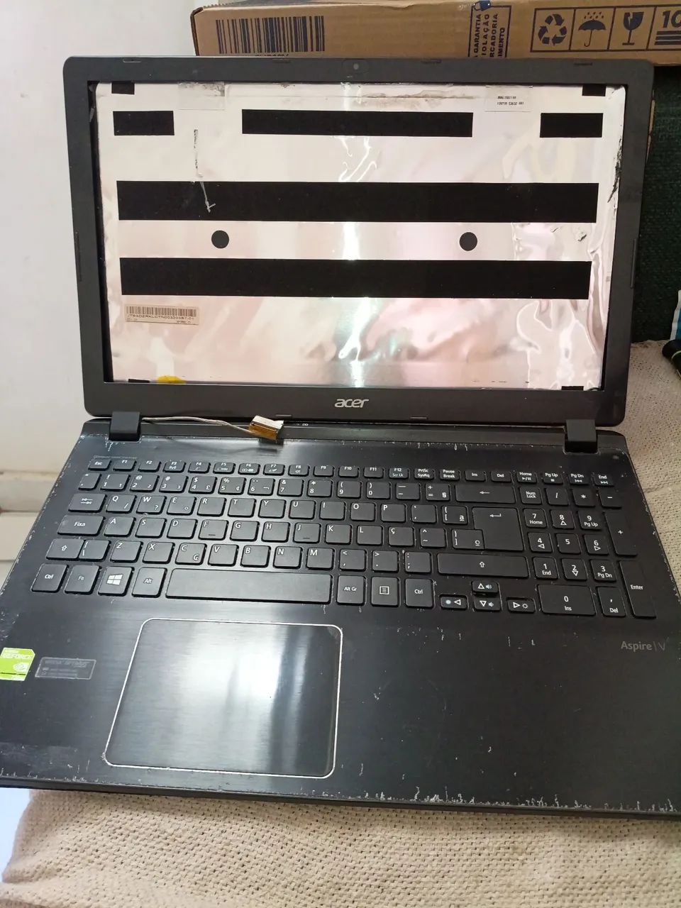 Notebook carcaça i7 com defeito 