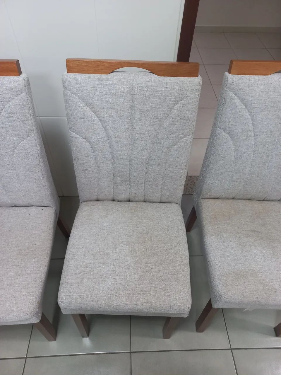 4 cadeiras para sala de jantar - Foto 4