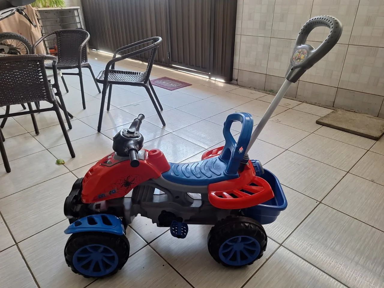 Carrinho de passeio infantil Spiderman  - Foto 3