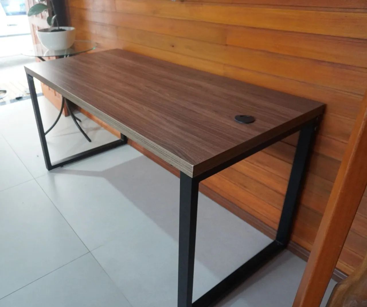 Mesa de trabalho office417147438582343681