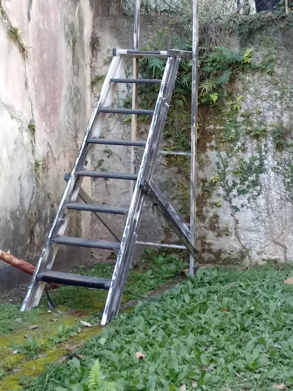 ESCADA PLATAFORMA DE ALUMÍNIO