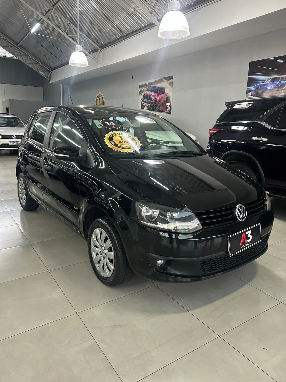 Volkswagen Fox 1.6 MI Total Flex 8V 5P 2014 - Foto 2