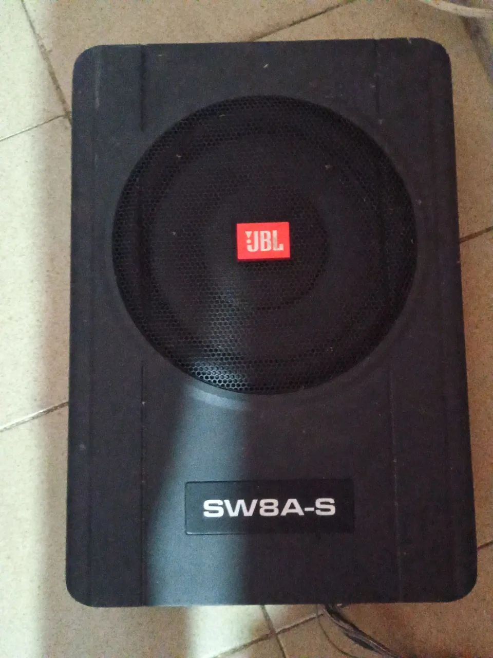 Vendo caixa de som veicular JBL