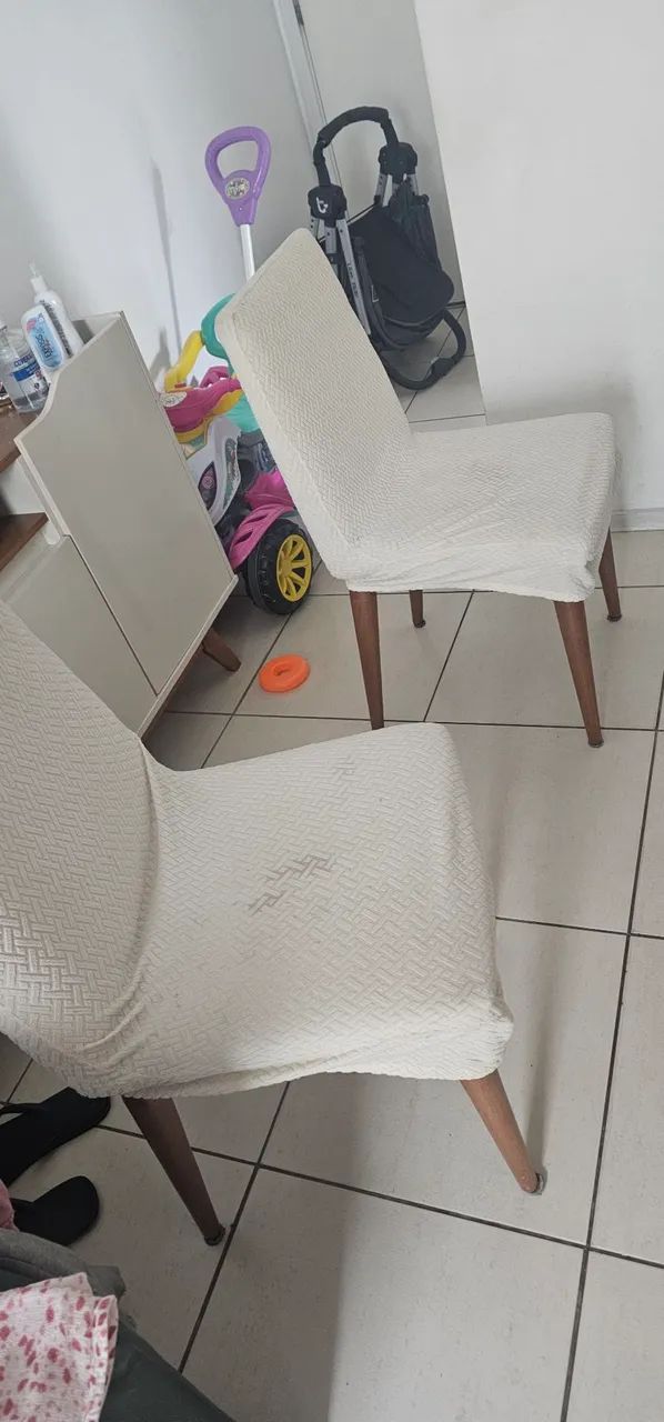 Mesa de tampa de vidro com 6 cadeiras - Foto 5