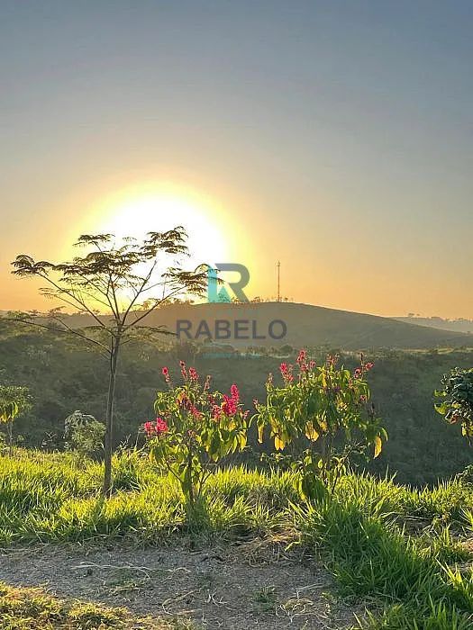 CHÁCARA COMPLETA COM BELA CONSTRUÇÃO EM LORENA-SP - Foto 2