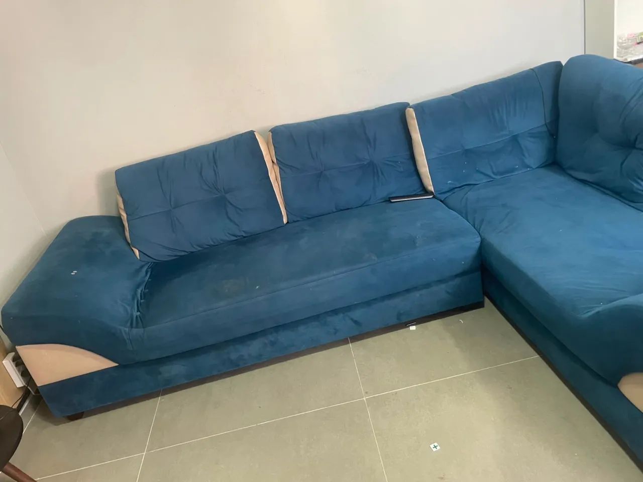 Sofá de Canto em L com Chaise Azul Veludo  - Foto 2