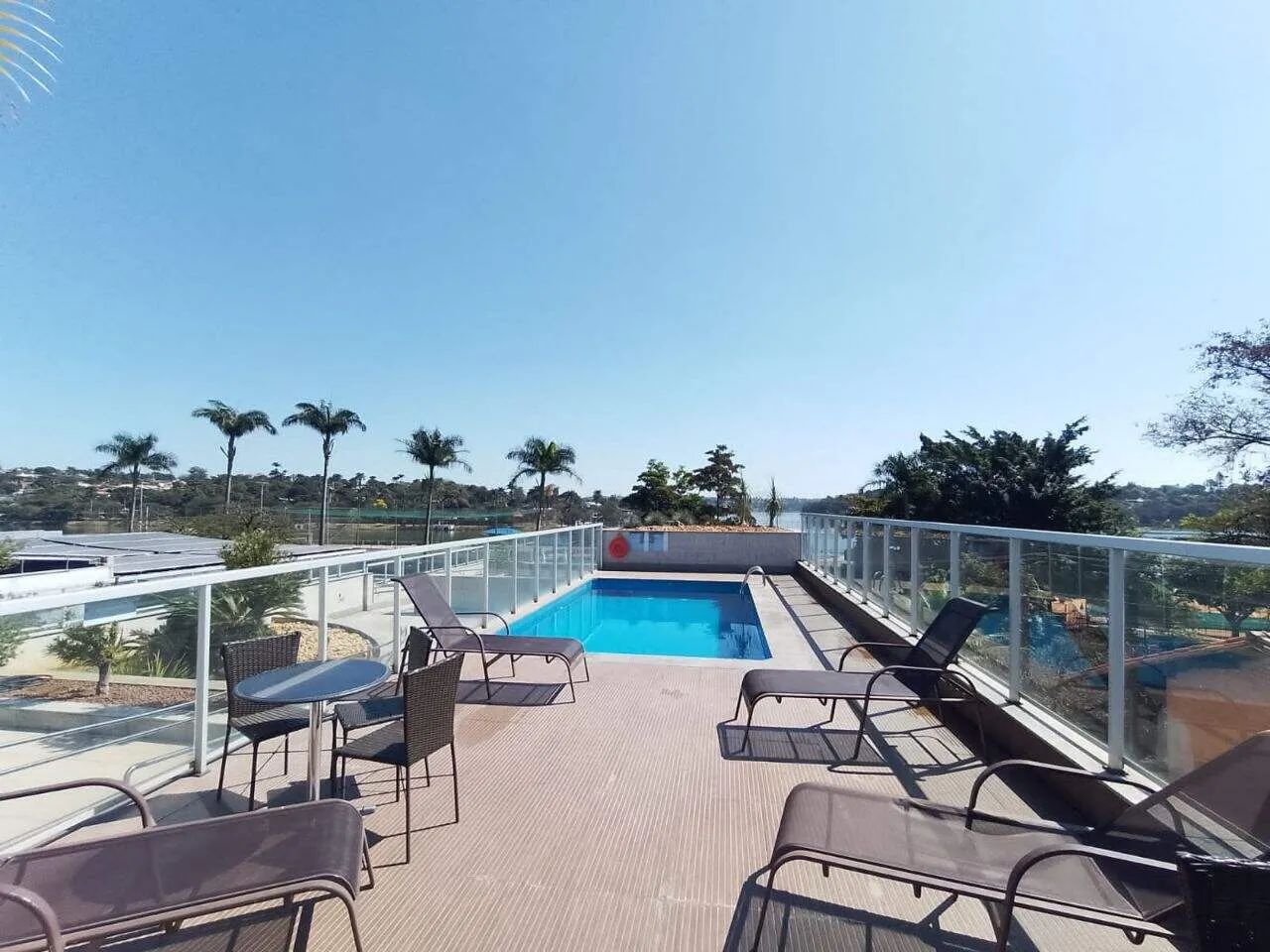 Oportunidade de comprar um lindo Flat na Orla da Lagoa! - Foto 5
