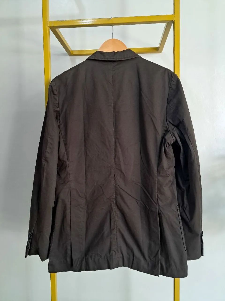 Blazer da marca de moda premium Sacoor Brothers marrom  - Foto 5