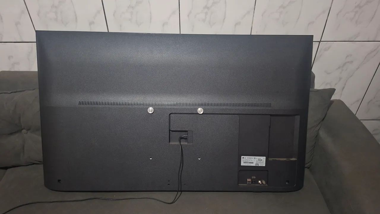 TV LG 50 4K SMART  - Foto 2