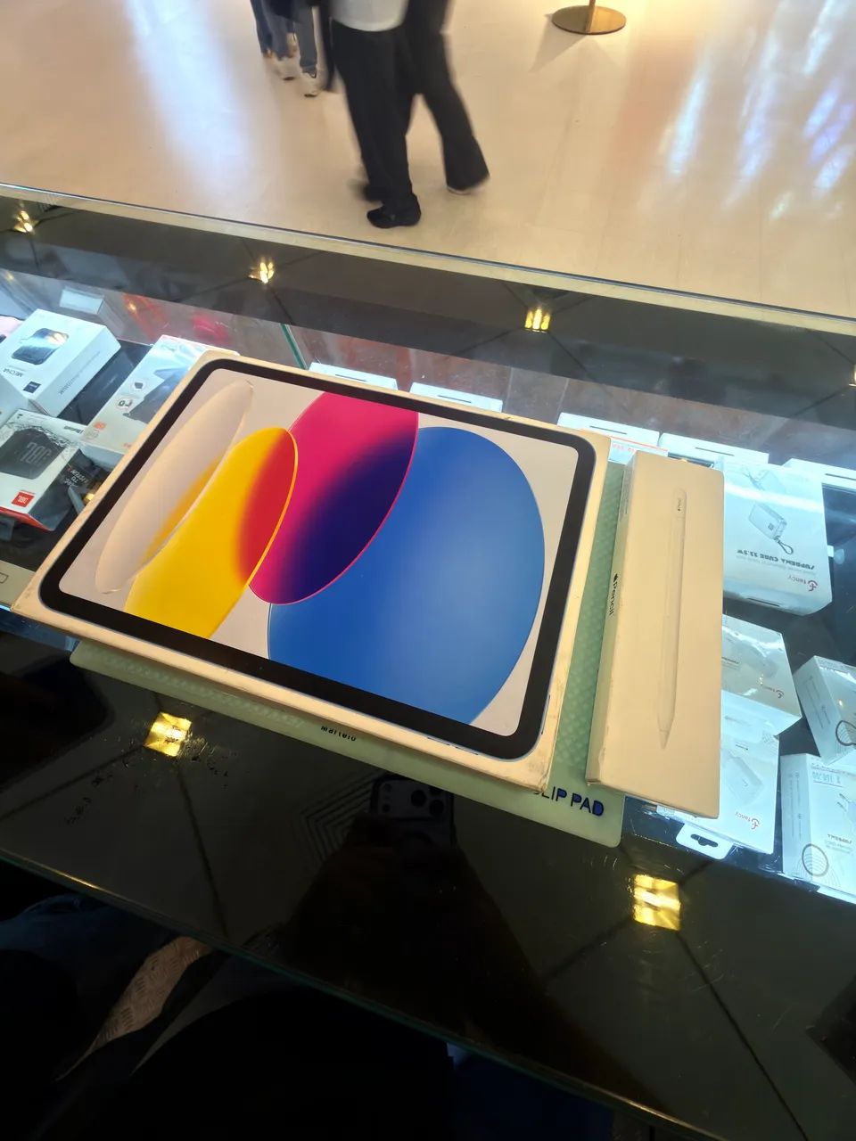 Vende-Se iPad A16 128GB + Apple Pencil - Foto 2