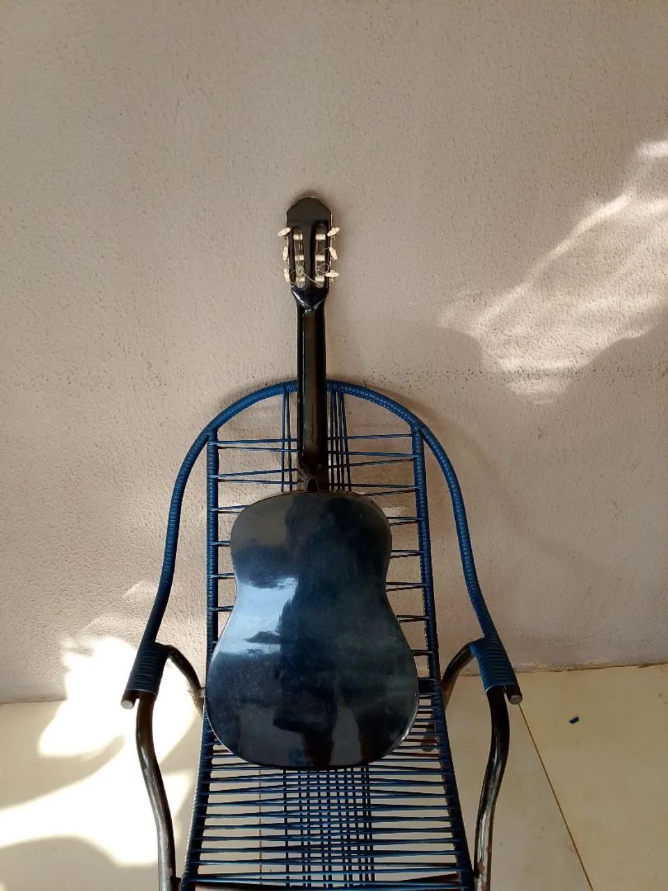 Violão Semi-novo. 350$ - Foto 2