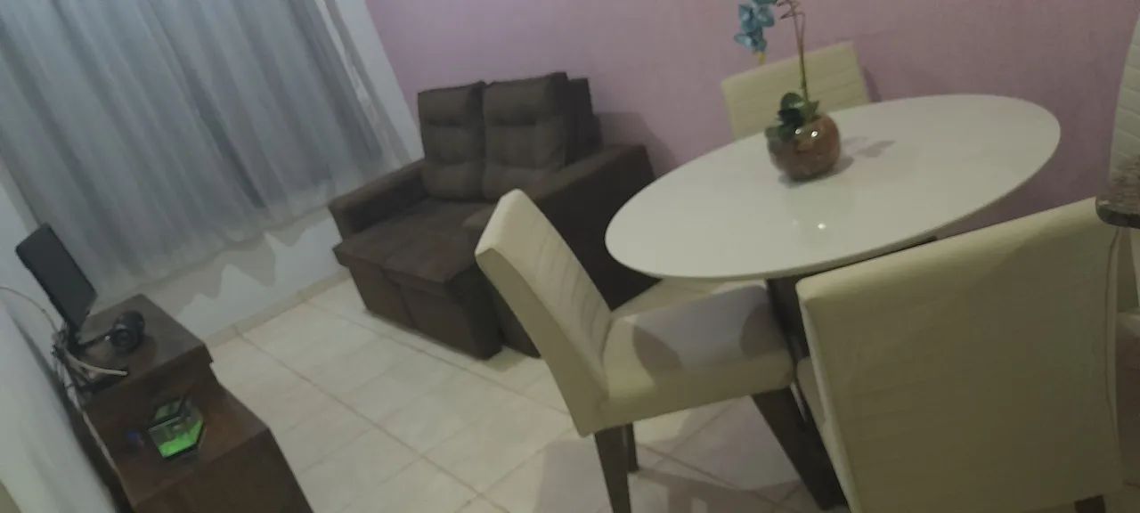 Vendo sofá mais mesa e rack 65570217329665123