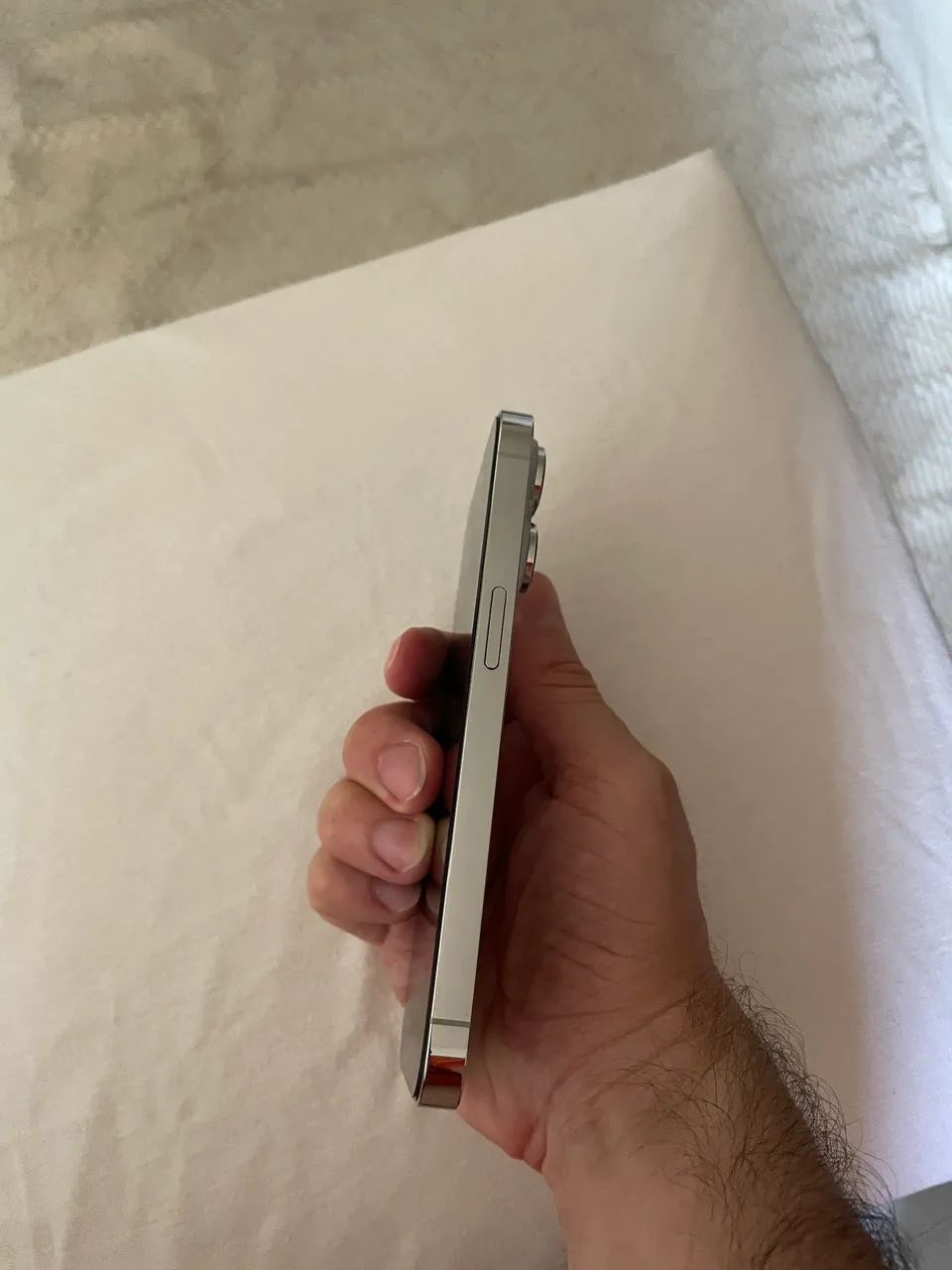 iPhone 14 Pro - 128g - Branco  - Foto 4