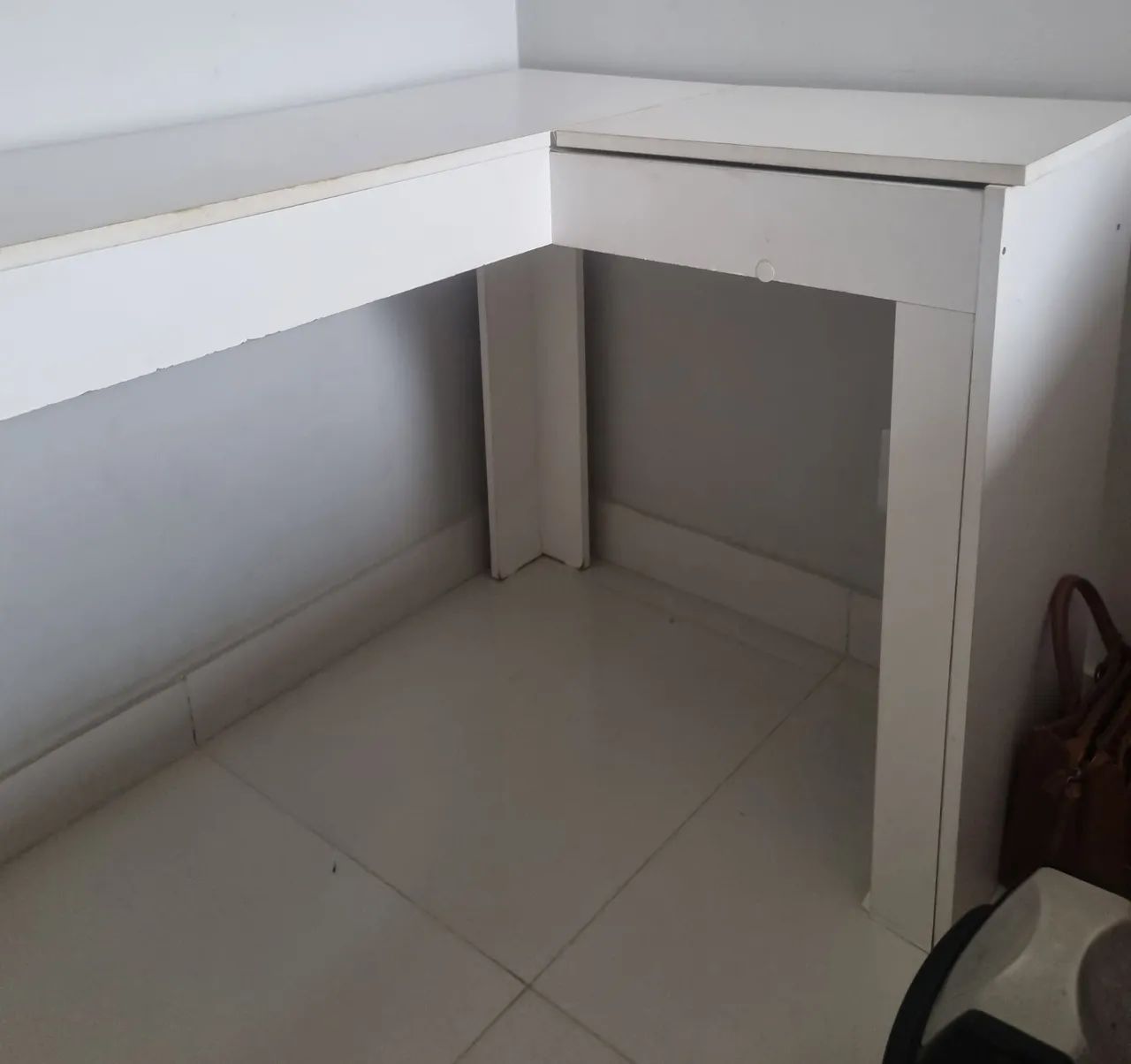 Mesa de quarto com penteadeira  - Foto 4
