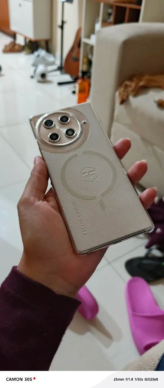 Tecno Camon 30S PRO 16g de Ram 256gb de armazenamento - Foto 3